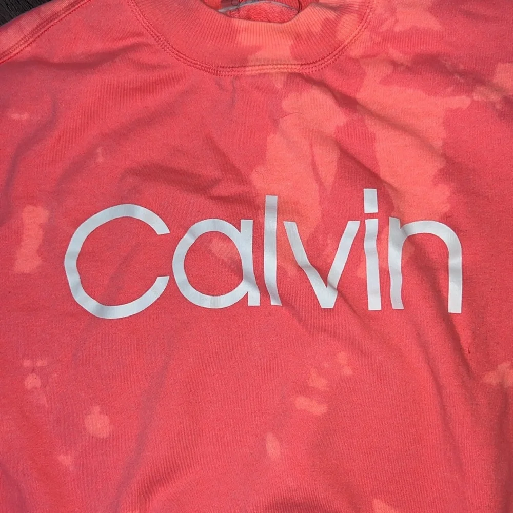 Calvin Klein Sweatshirt - Picture 2 of 5